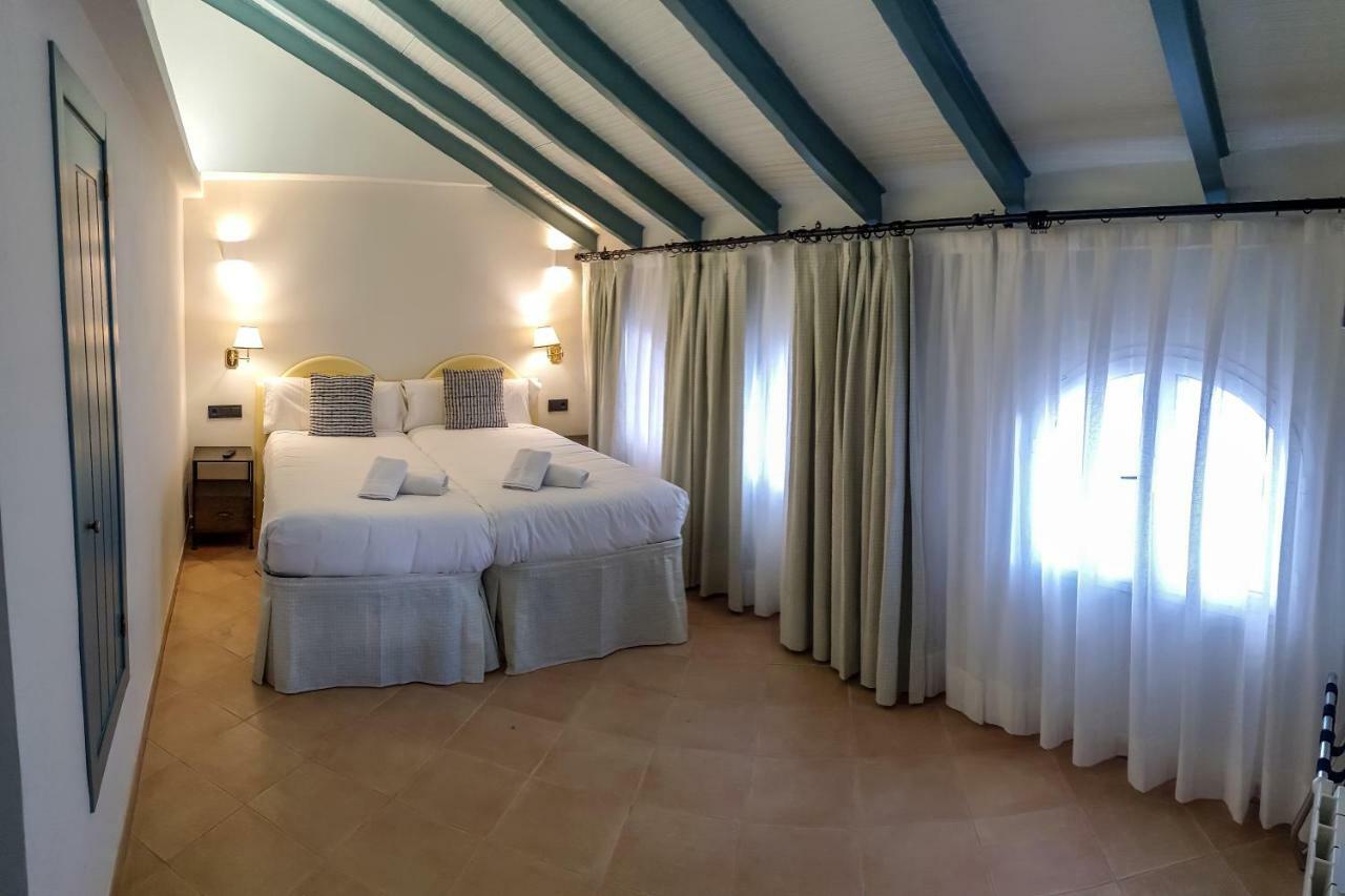Turistic Sevillanos Sl *